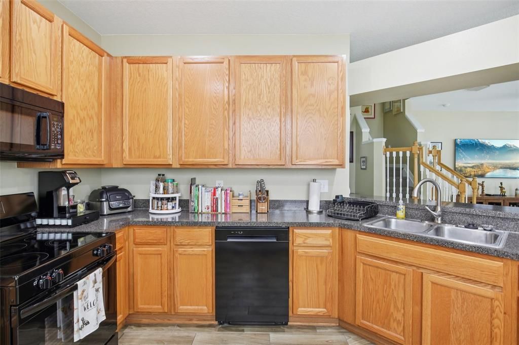 Active With Contract: $259,000 (3 beds, 2 baths, 1513 Square Feet)