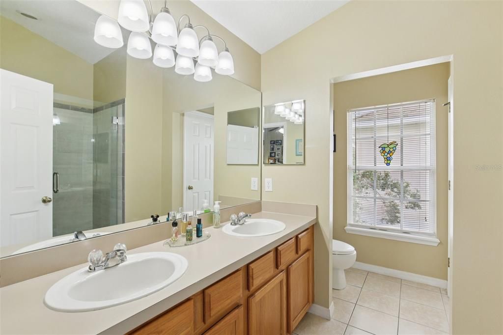 Active With Contract: $259,000 (3 beds, 2 baths, 1513 Square Feet)