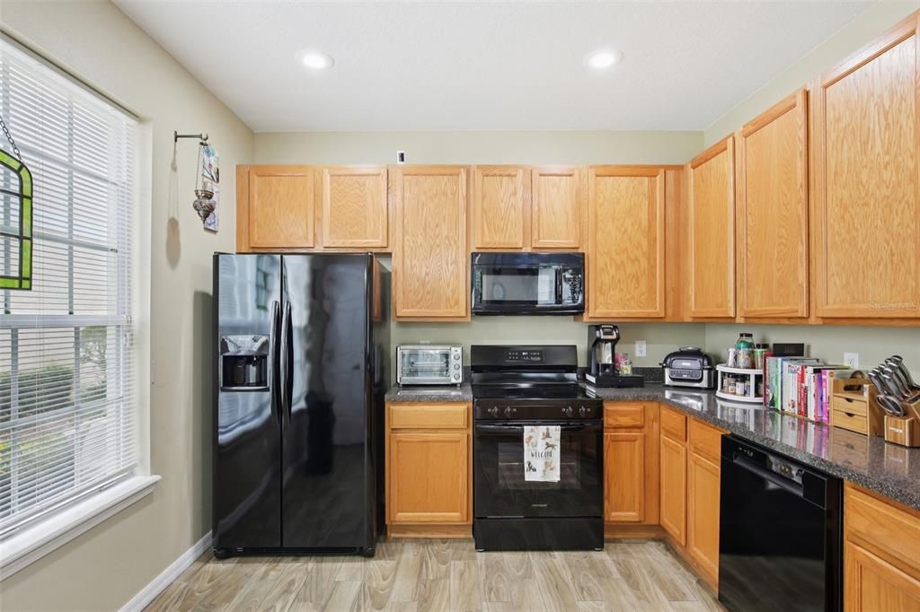 Active With Contract: $259,000 (3 beds, 2 baths, 1513 Square Feet)