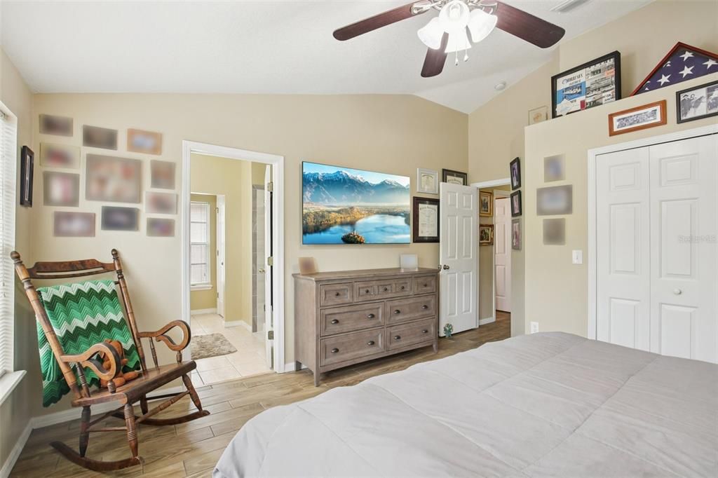 Active With Contract: $259,000 (3 beds, 2 baths, 1513 Square Feet)