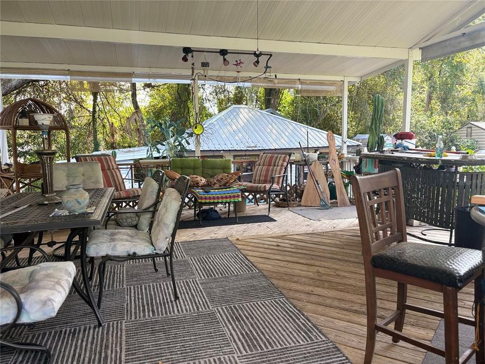 For Sale: $399,000 (4 beds, 2 baths, 1706 Square Feet)