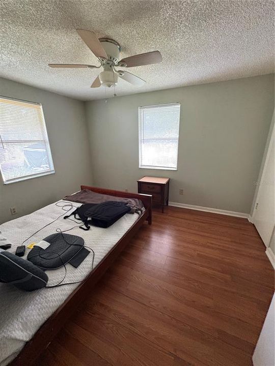 For Sale: $399,000 (4 beds, 2 baths, 1706 Square Feet)