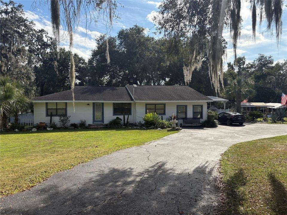 For Sale: $399,000 (4 beds, 2 baths, 1706 Square Feet)