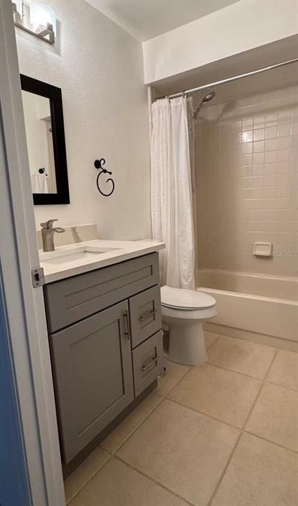 На продажу: $295,000 (3 спален, 2 ванн, 1116 Квадратных фут)