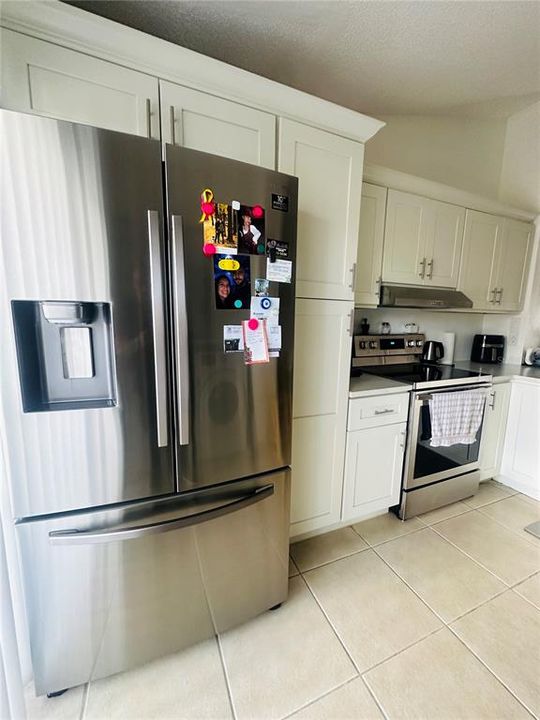 На продажу: $295,000 (3 спален, 2 ванн, 1116 Квадратных фут)