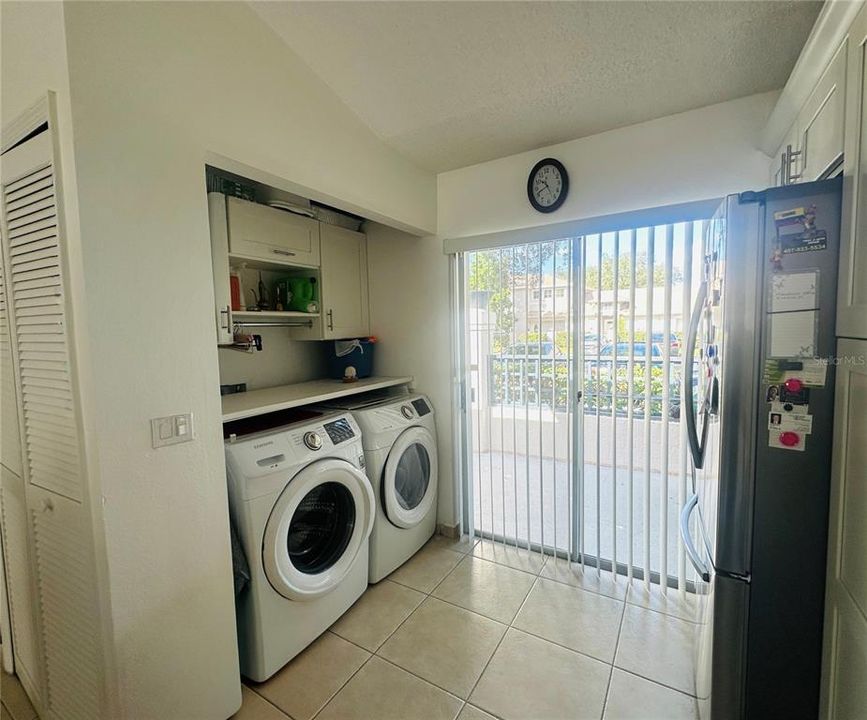 На продажу: $295,000 (3 спален, 2 ванн, 1116 Квадратных фут)