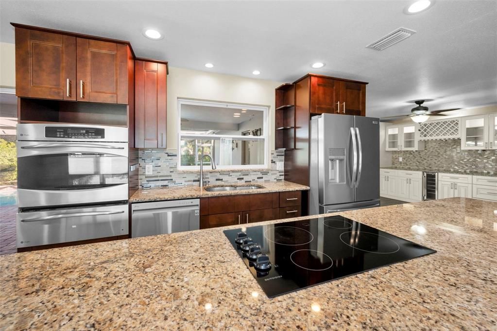 На продажу: $665,000 (3 спален, 2 ванн, 2143 Квадратных фут)