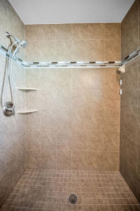 На продажу: $665,000 (3 спален, 2 ванн, 2143 Квадратных фут)