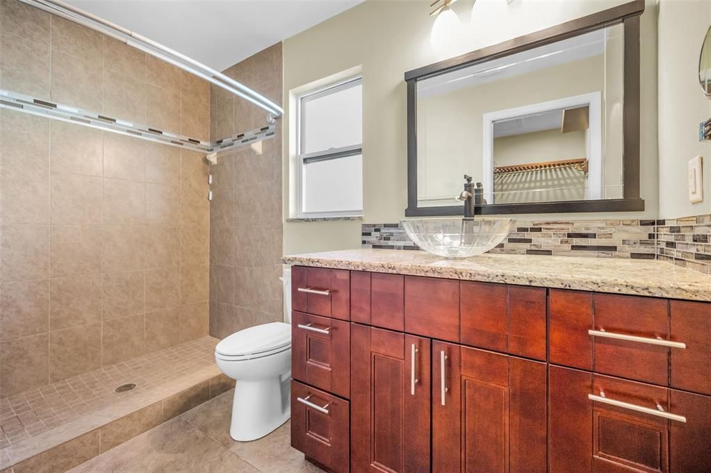 На продажу: $665,000 (3 спален, 2 ванн, 2143 Квадратных фут)