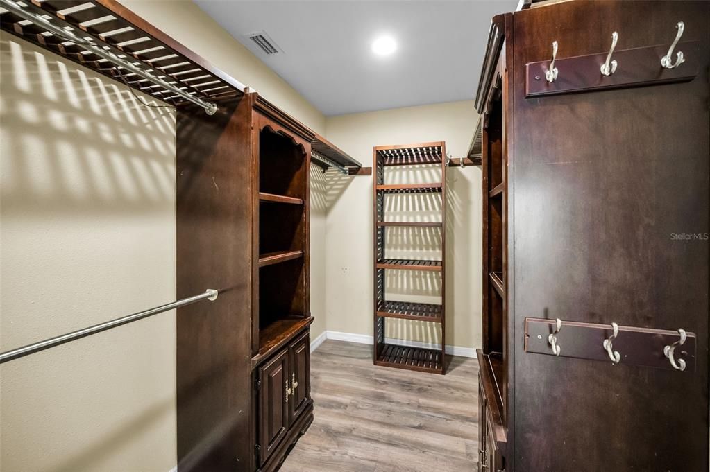 На продажу: $665,000 (3 спален, 2 ванн, 2143 Квадратных фут)