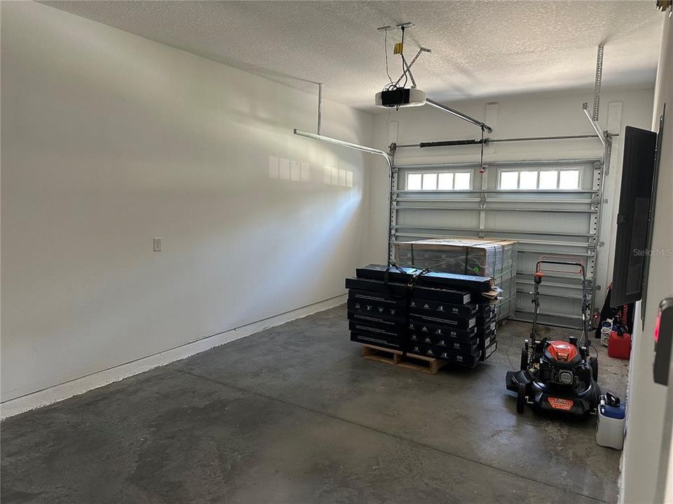 For Sale: $569,900 (6 beds, 0 baths, 1800 Square Feet)