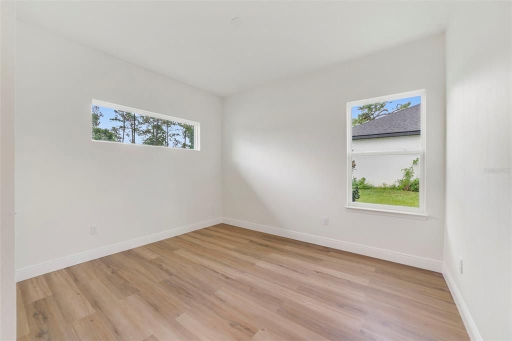 For Sale: $379,000 (4 beds, 3 baths, 1772 Square Feet)