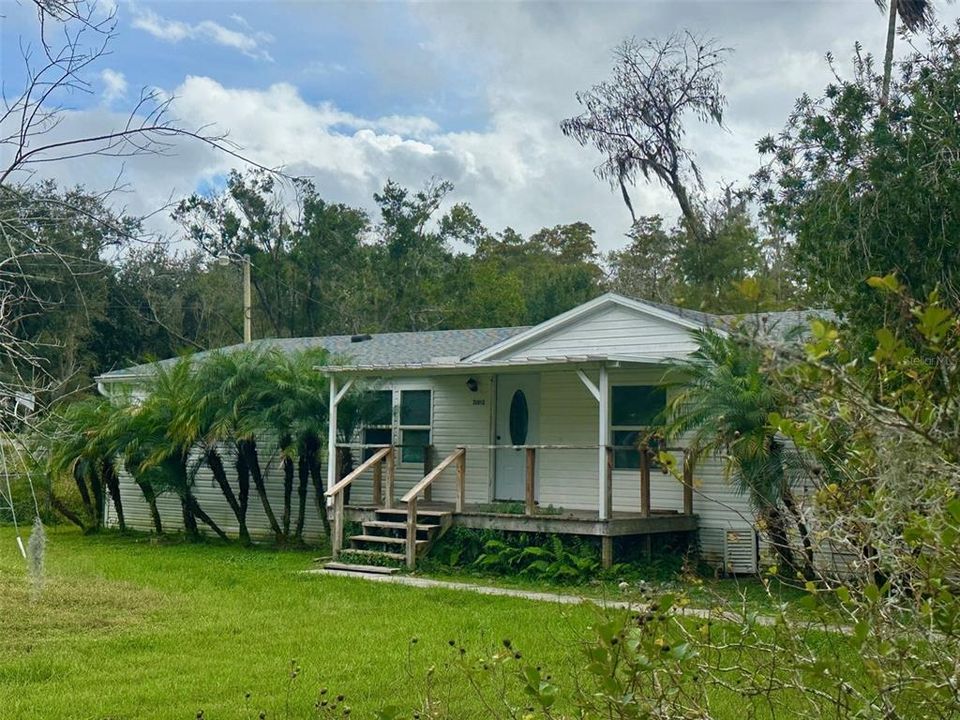 Recently Sold: $329,900 (5 beds, 3 baths, 2052 Square Feet)