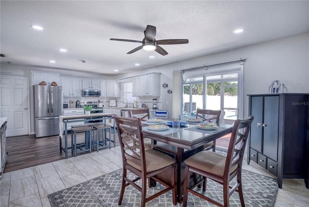 Active With Contract: $699,999 (4 beds, 3 baths, 1884 Square Feet)