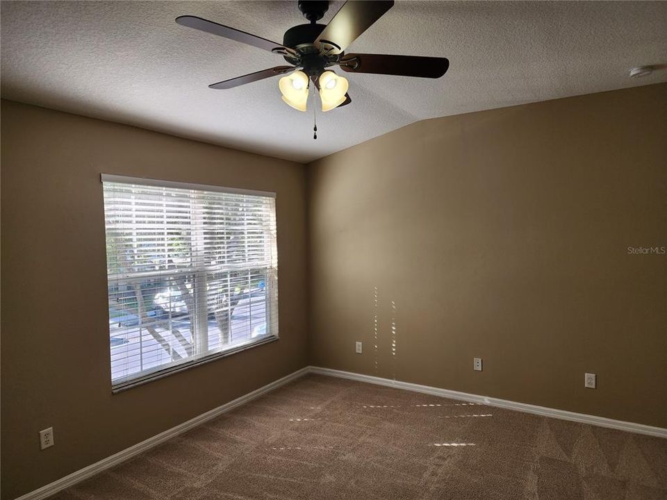 出租: $1,895 (3 贝兹, 2 浴室, 1383 平方英尺)