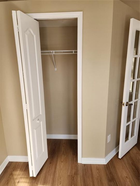 出租: $1,895 (3 贝兹, 2 浴室, 1383 平方英尺)