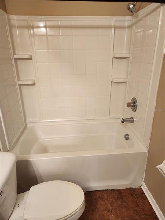 出租: $1,895 (3 贝兹, 2 浴室, 1383 平方英尺)