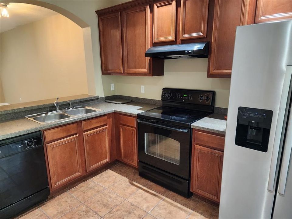 出租: $1,895 (3 贝兹, 2 浴室, 1383 平方英尺)