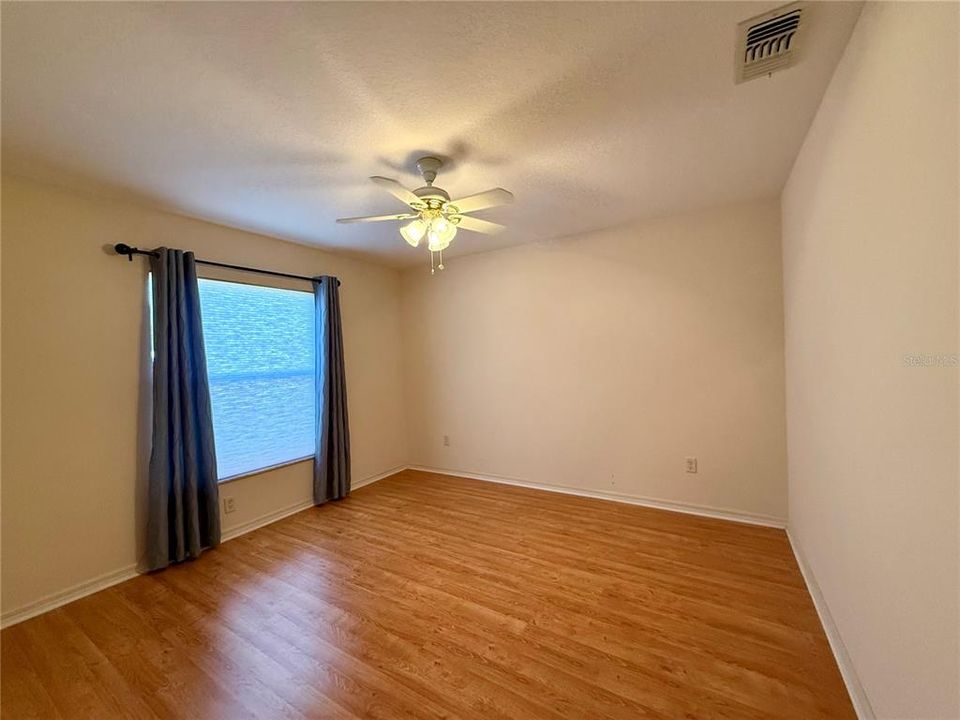 For Sale: $278,900 (3 beds, 2 baths, 2093 Square Feet)