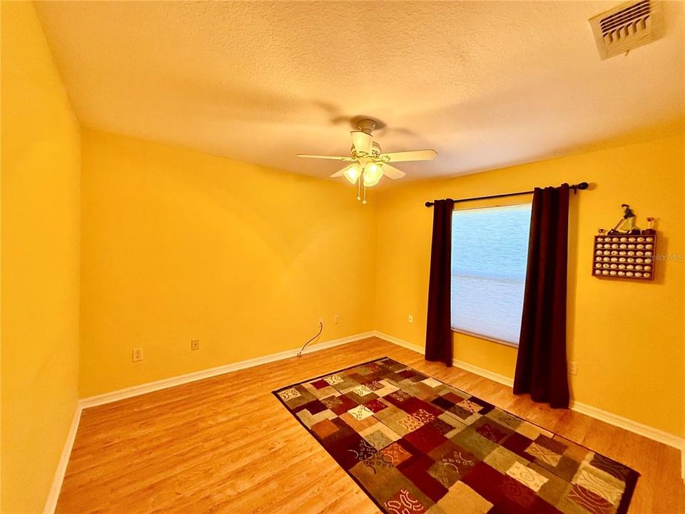 For Sale: $278,900 (3 beds, 2 baths, 2093 Square Feet)