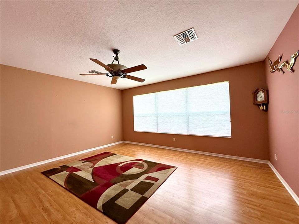 For Sale: $278,900 (3 beds, 2 baths, 2093 Square Feet)