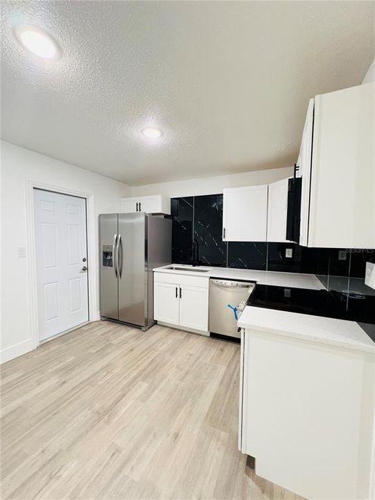 Active With Contract: $249,000 (3 beds, 2 baths, 1208 Square Feet)