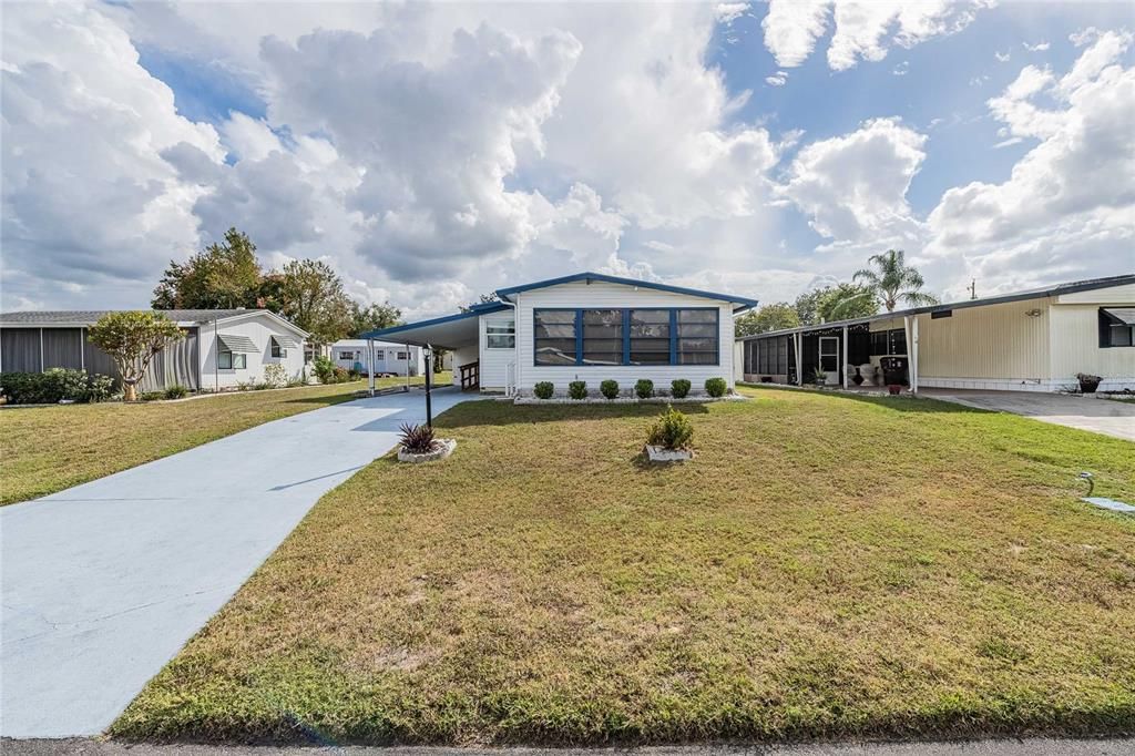 For Sale: $165,000 (2 beds, 2 baths, 1300 Square Feet)