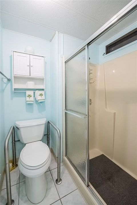 For Sale: $165,000 (2 beds, 2 baths, 1300 Square Feet)