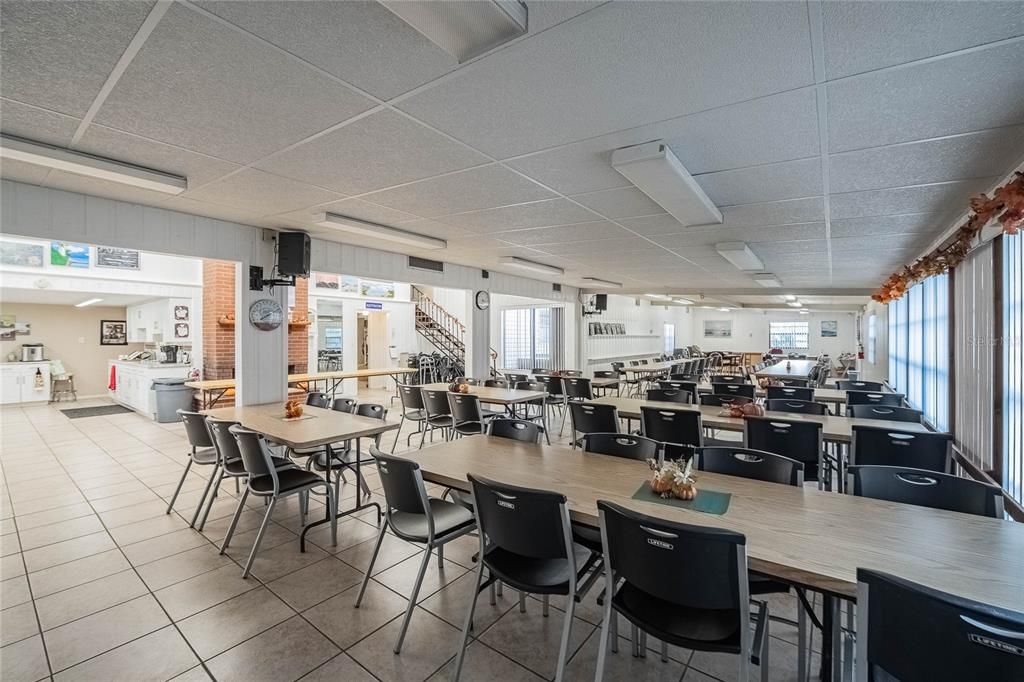 For Sale: $165,000 (2 beds, 2 baths, 1300 Square Feet)