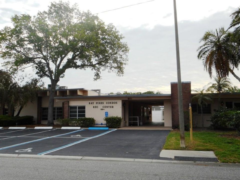 В аренду: $2,300 (2 спален, 2 ванн, 1015 Квадратных фут)