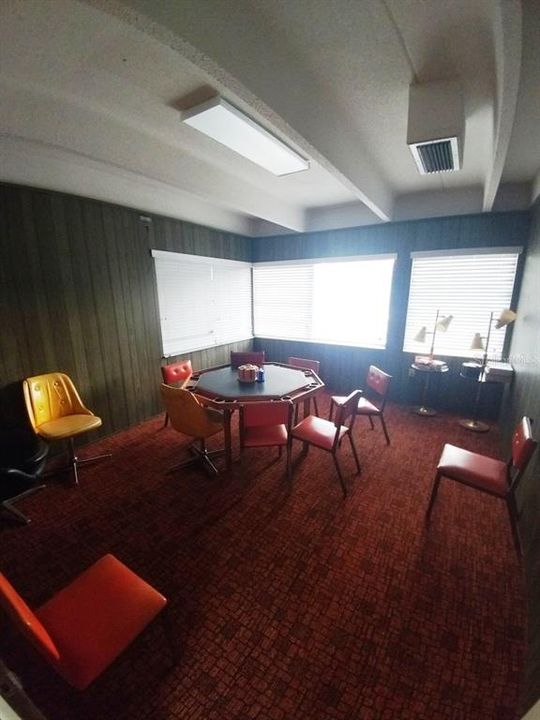 В аренду: $2,300 (2 спален, 2 ванн, 1015 Квадратных фут)