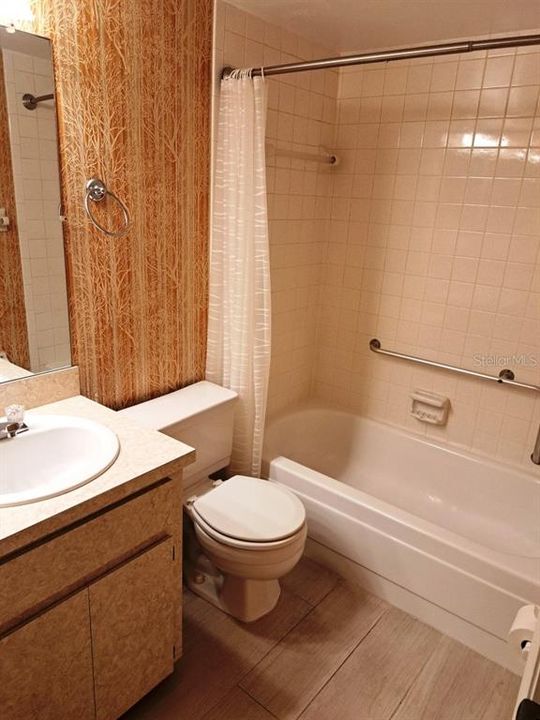 В аренду: $2,300 (2 спален, 2 ванн, 1015 Квадратных фут)