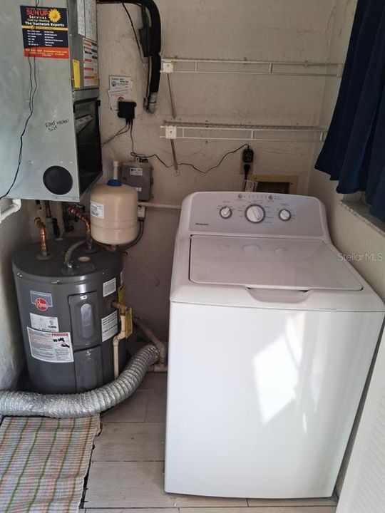 В аренду: $2,300 (2 спален, 2 ванн, 1015 Квадратных фут)