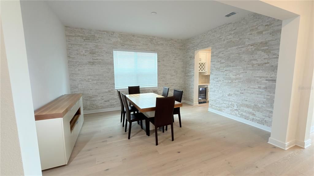 For Sale: $1,200,000 (5 beds, 5 baths, 4674 Square Feet)