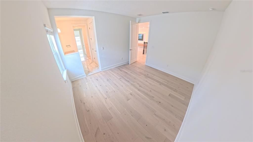 For Sale: $1,200,000 (5 beds, 5 baths, 4674 Square Feet)