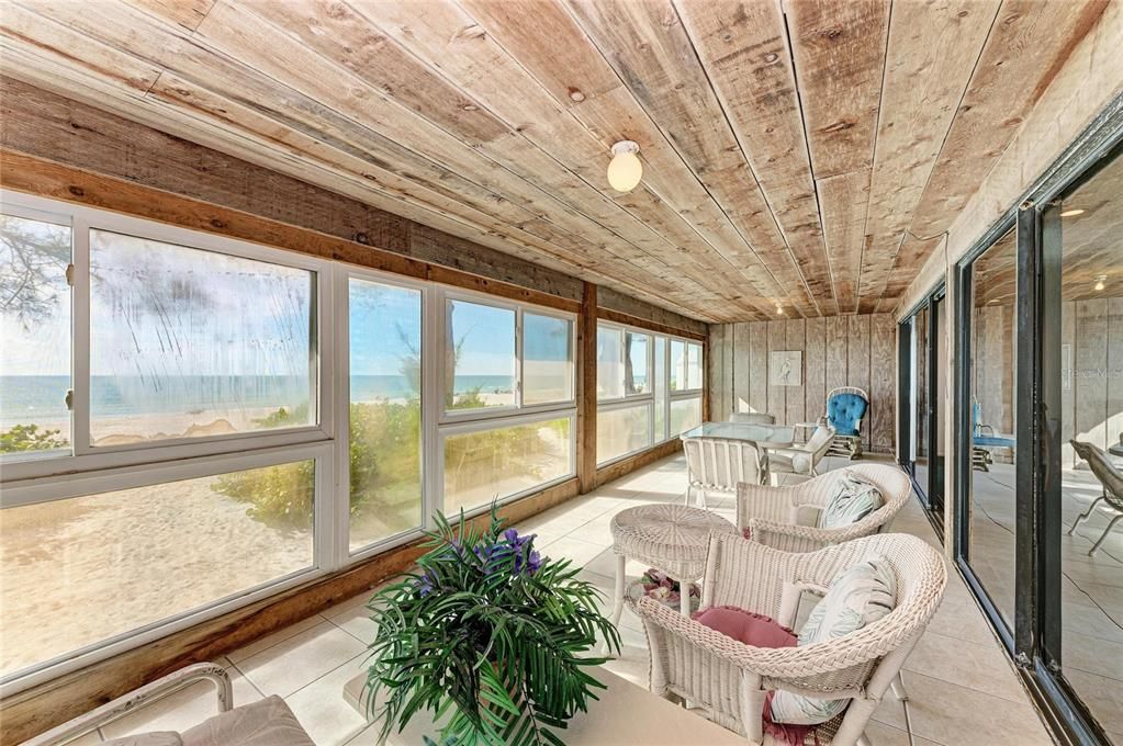 For Sale: $1,100,000 (2 beds, 2 baths, 1720 Square Feet)