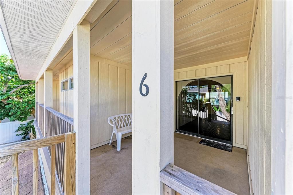 For Sale: $1,100,000 (2 beds, 2 baths, 1720 Square Feet)