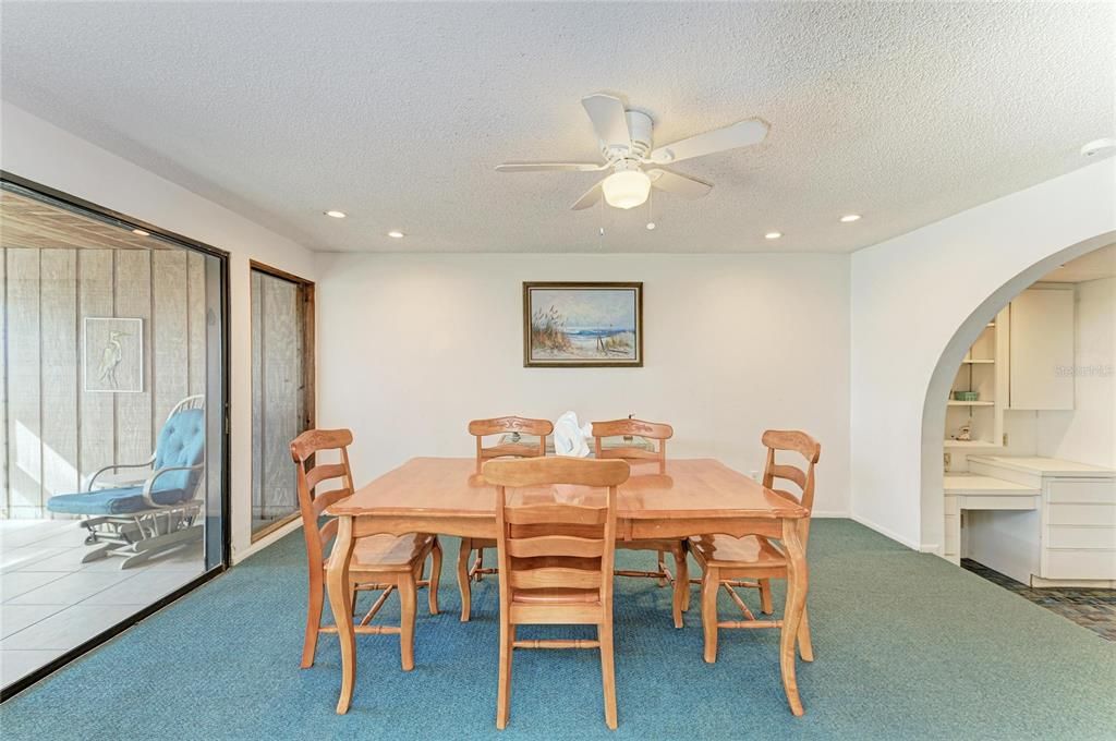 For Sale: $1,100,000 (2 beds, 2 baths, 1720 Square Feet)