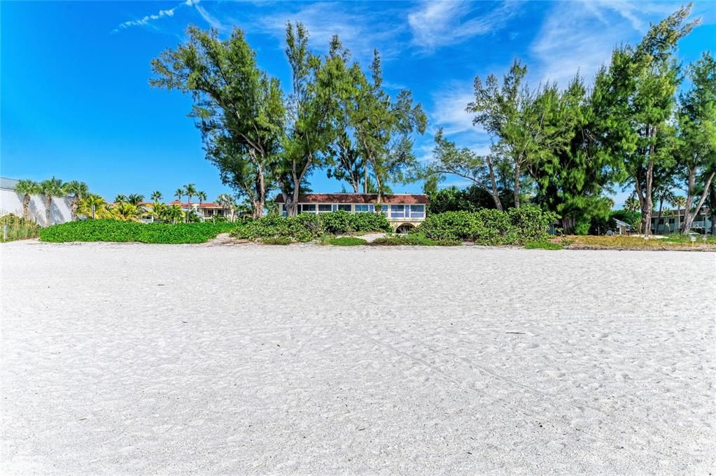 For Sale: $1,100,000 (2 beds, 2 baths, 1720 Square Feet)