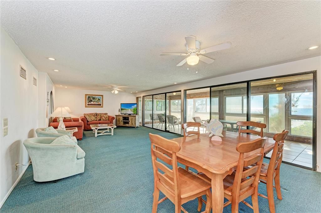 For Sale: $1,100,000 (2 beds, 2 baths, 1720 Square Feet)