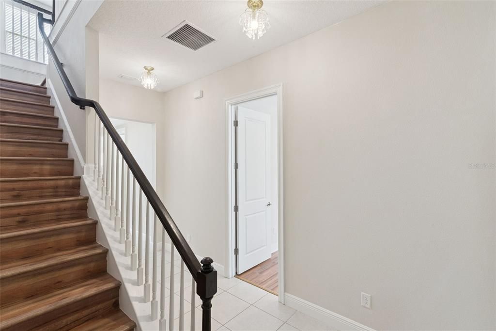 For Rent: $3,000 (3 beds, 2 baths, 2103 Square Feet)