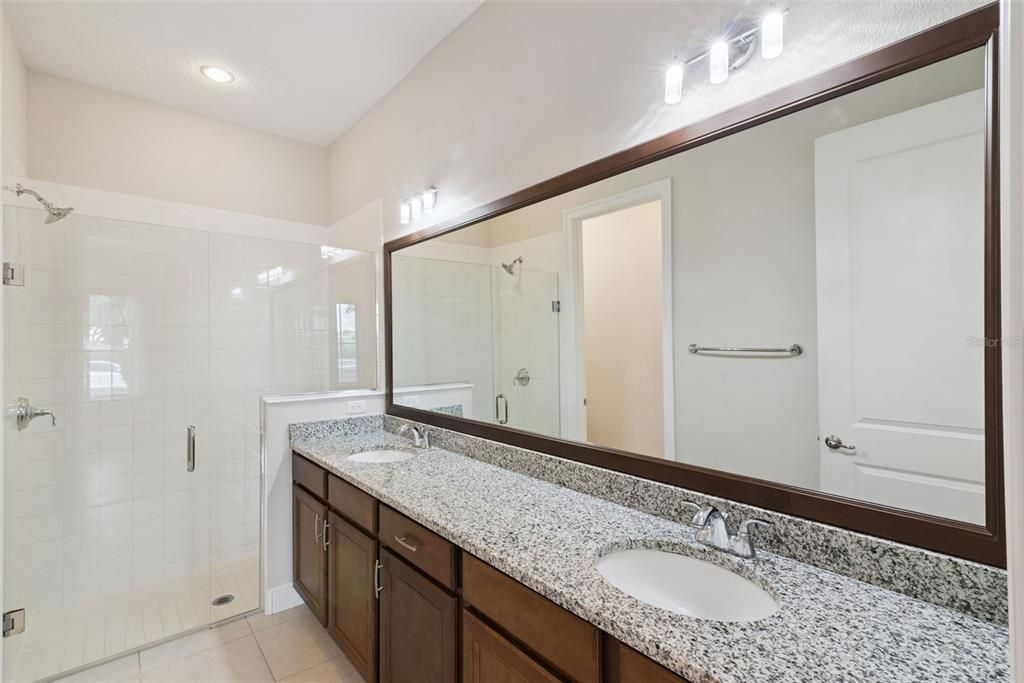 For Rent: $3,000 (3 beds, 2 baths, 2103 Square Feet)