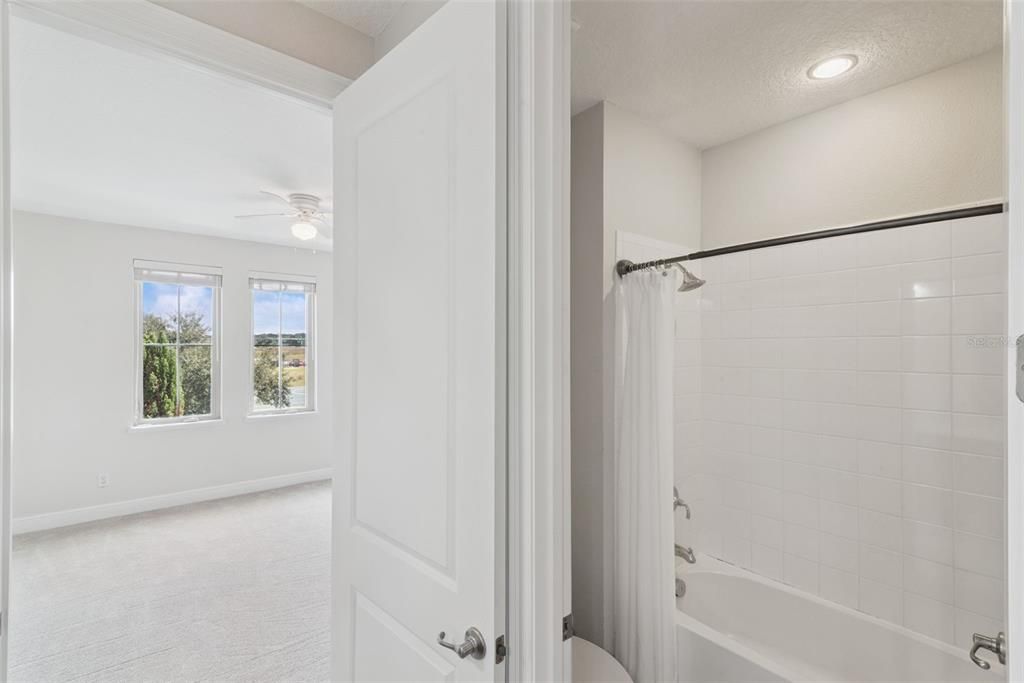 For Rent: $3,000 (3 beds, 2 baths, 2103 Square Feet)