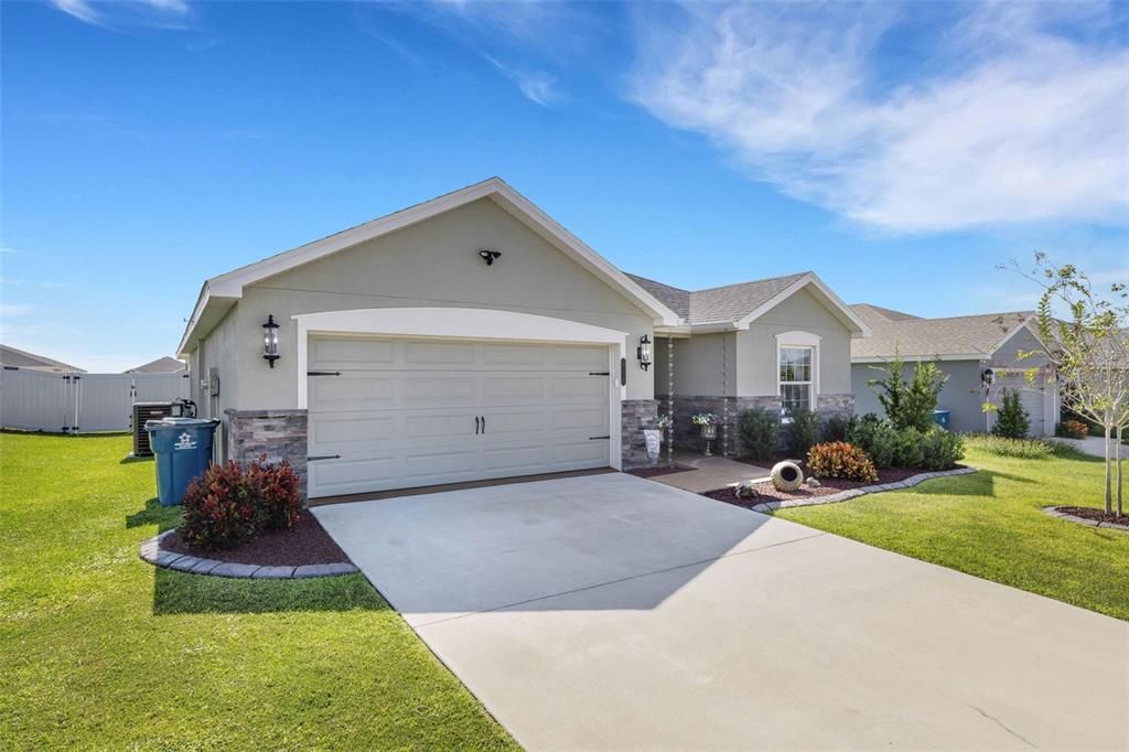 待售: $399,900 (4 贝兹, 2 浴室, 2004 平方英尺)