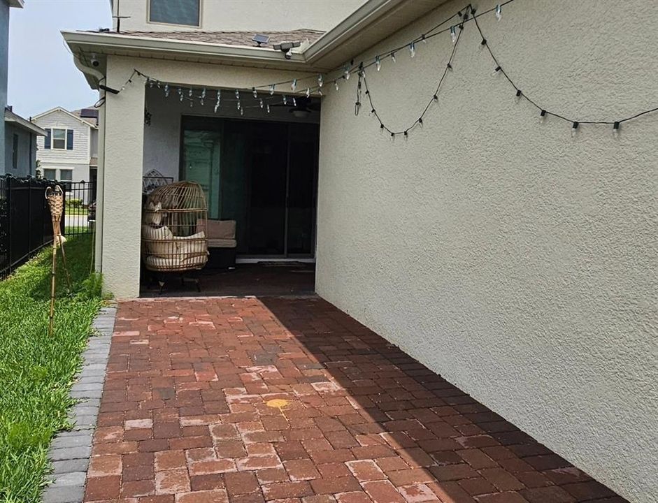 For Sale: $593,000 (4 beds, 3 baths, 2290 Square Feet)