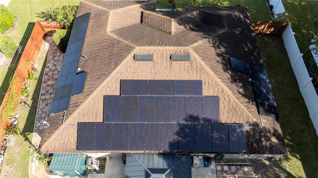 En Venta: $379,990 (4 camas, 2 baños, 1414 Pies cuadrados)