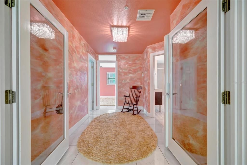 出租: $10,000 (6 贝兹, 5 浴室, 4676 平方英尺)