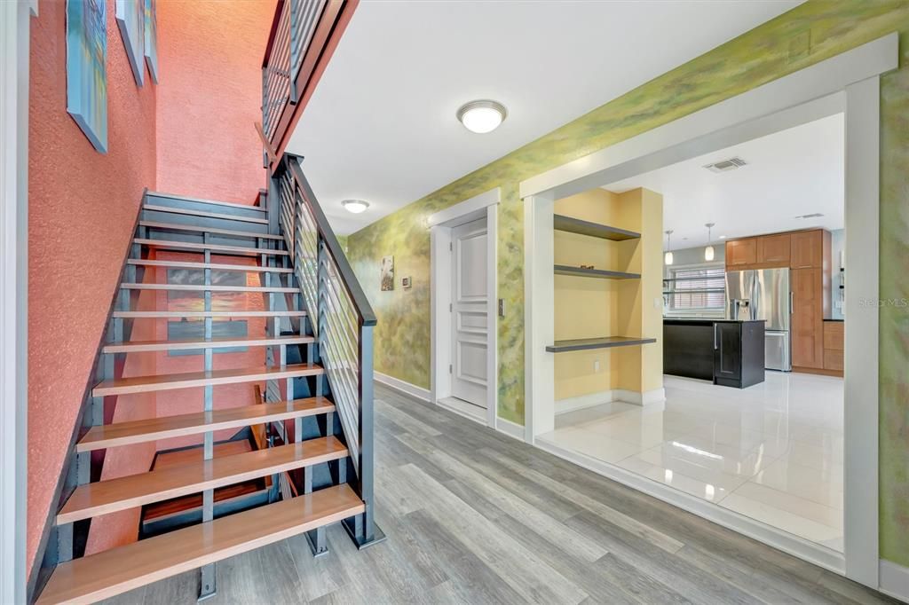 出租: $10,000 (6 贝兹, 5 浴室, 4676 平方英尺)