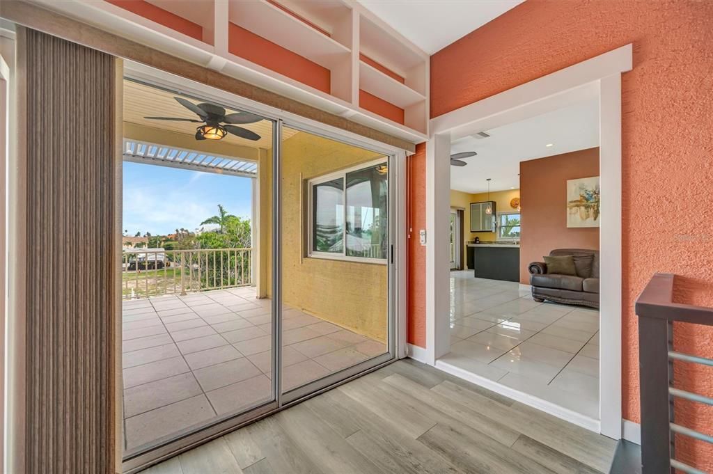 出租: $10,000 (6 贝兹, 5 浴室, 4676 平方英尺)