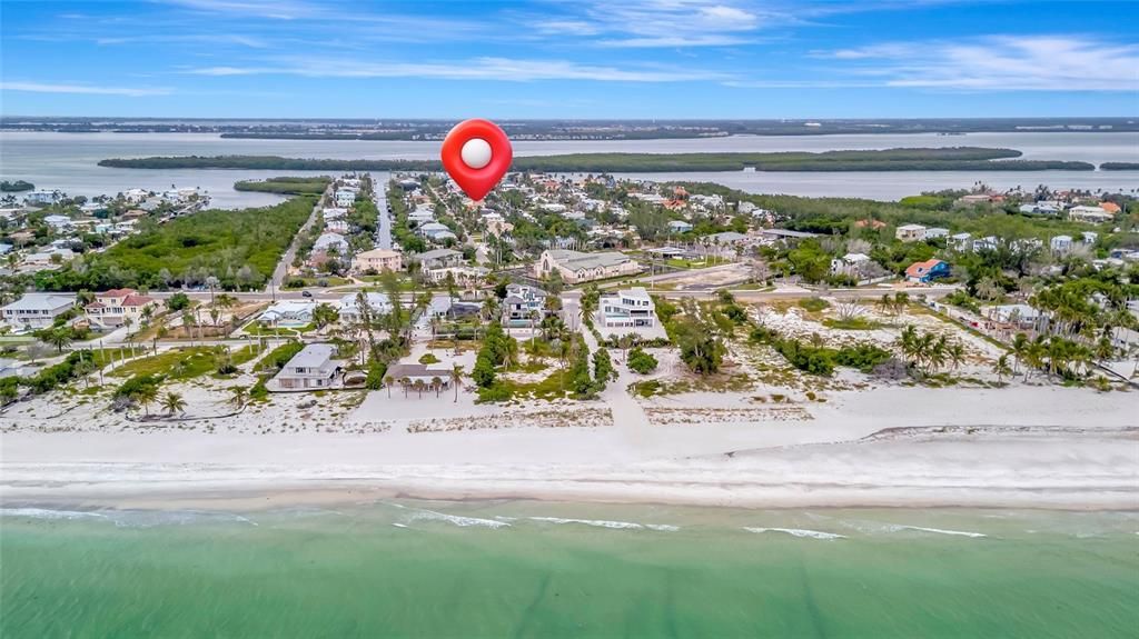 出租: $10,000 (6 贝兹, 5 浴室, 4676 平方英尺)